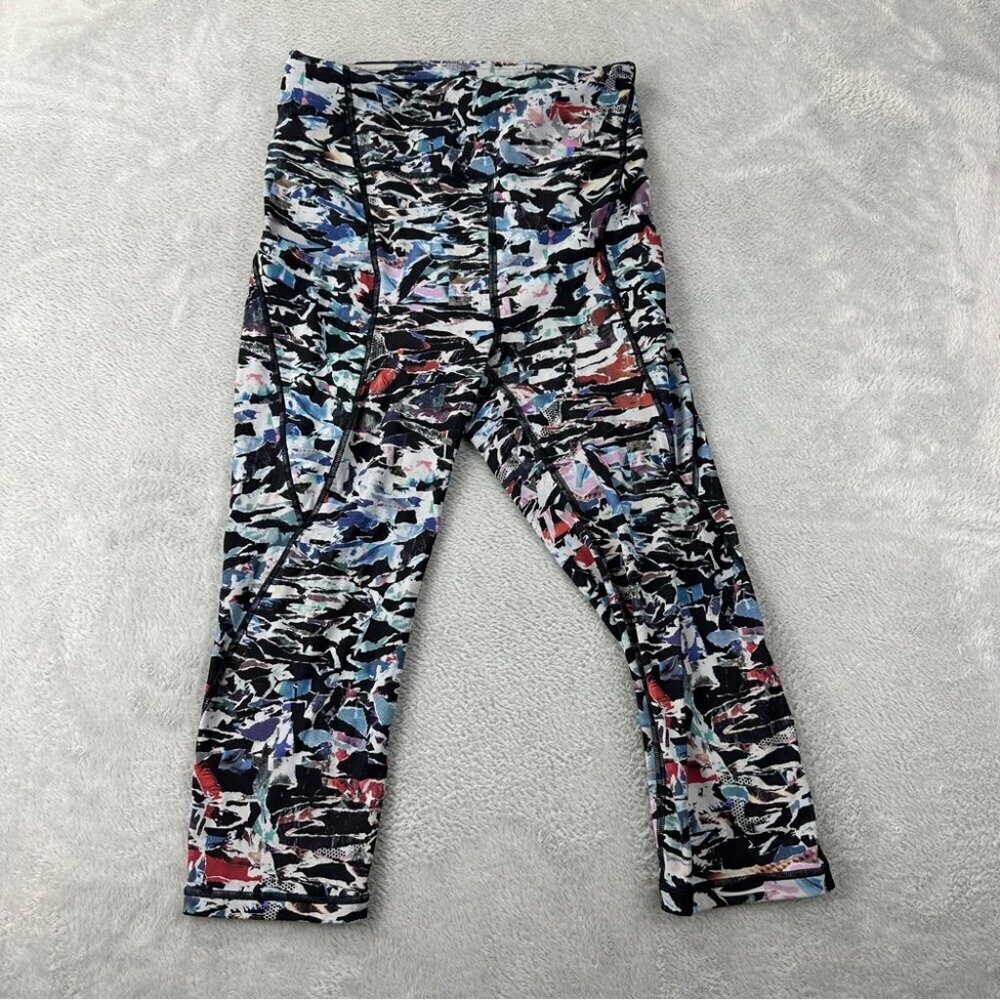 Lululemon Break Free Crop (Nulux 17") Women's Size 6 Culture Clash Starligh